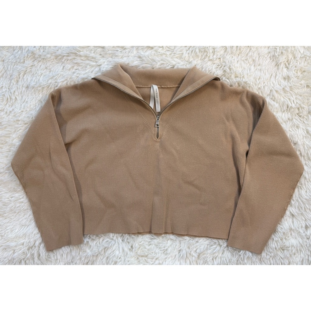 Aritzia | Quarter Zip Collared Sweater | Small